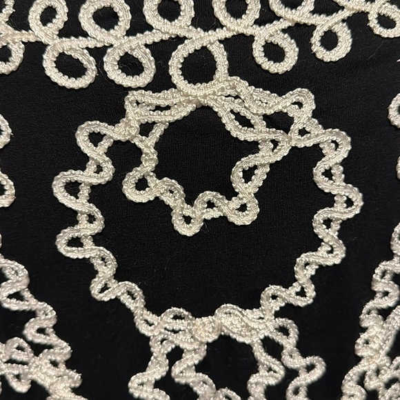 Once Again black white flat corded embroidered stretch duster/ling cardigan. 2X - Picture 7 of 8
